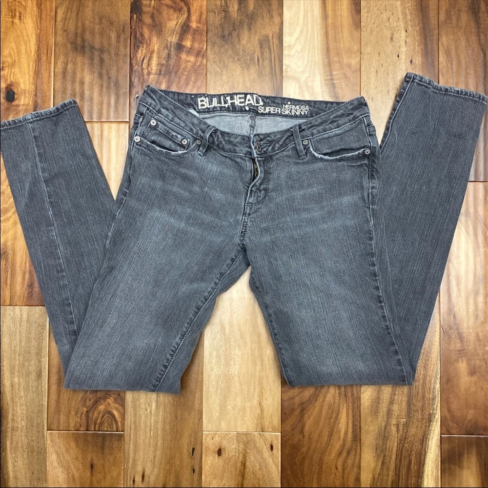 Bullhead Hermosa Super Skinny Jeans